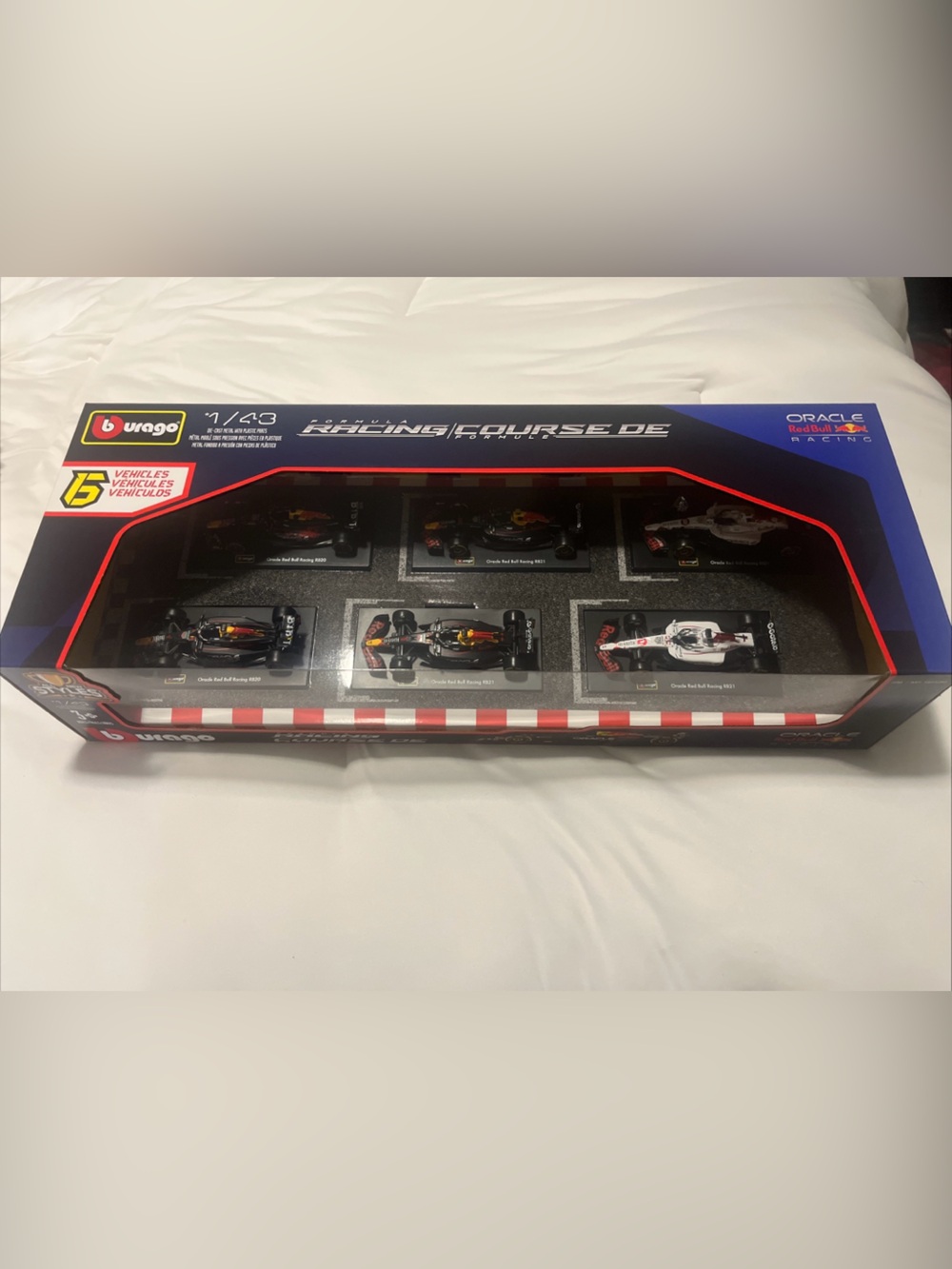 Bburago 1:43 Red Bull Racing Set 6 Cars  Verstappen Tsunoda